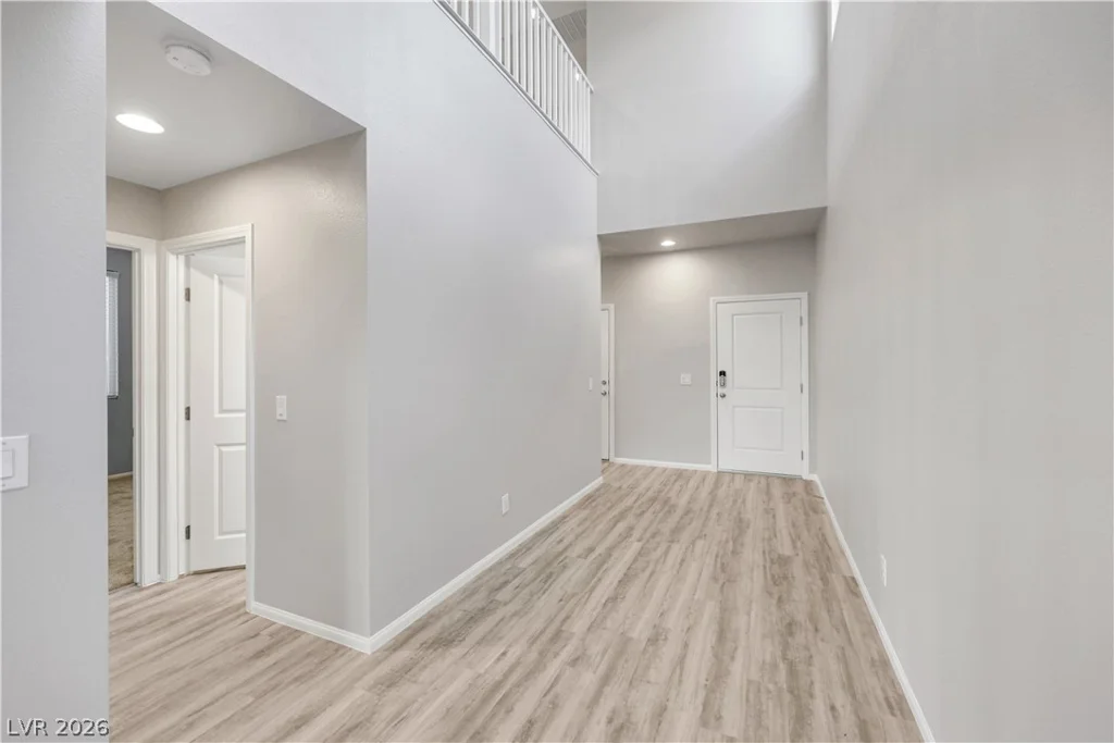 6602 Evander, North Las Vegas, NV 89086