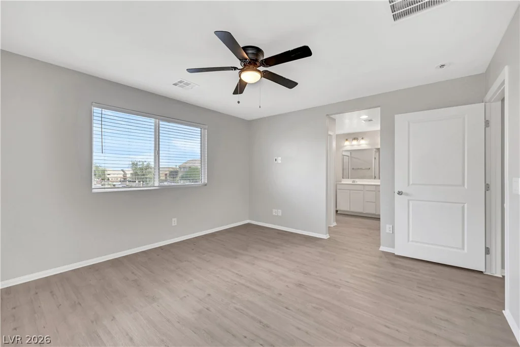 6602 Evander, North Las Vegas, NV 89086