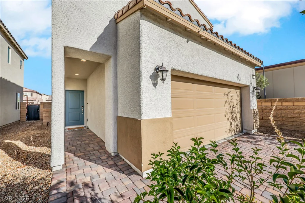 6602 Evander, North Las Vegas, NV 89086