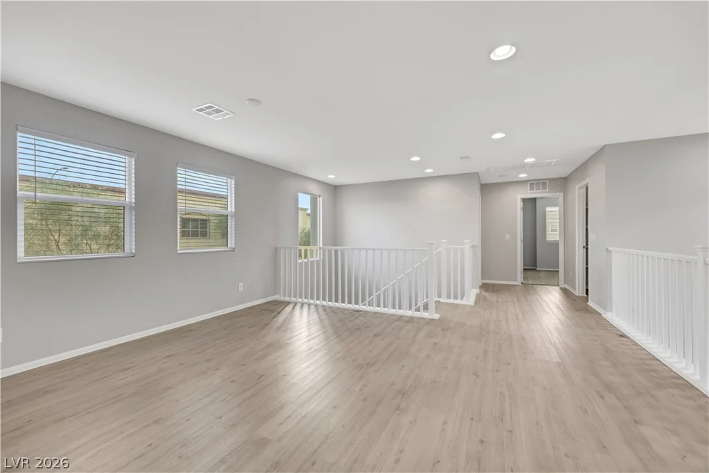 6602 Evander, North Las Vegas, NV 89086