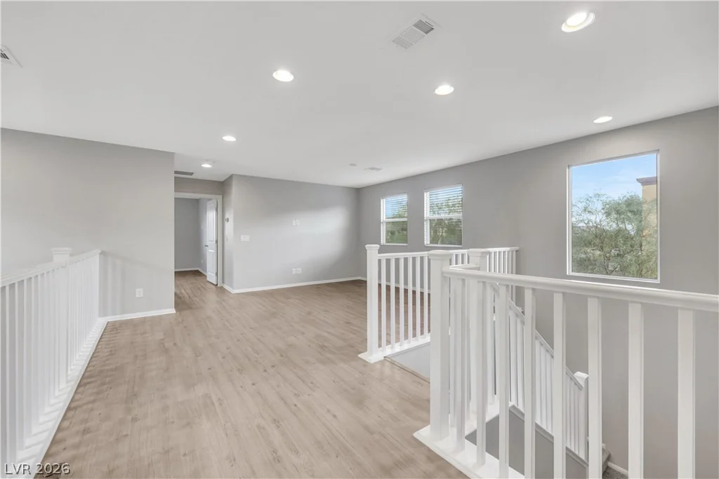 6602 Evander, North Las Vegas, NV 89086