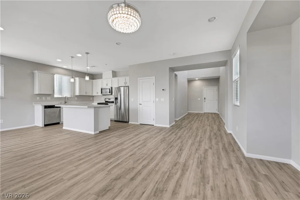6602 Evander, North Las Vegas, NV 89086