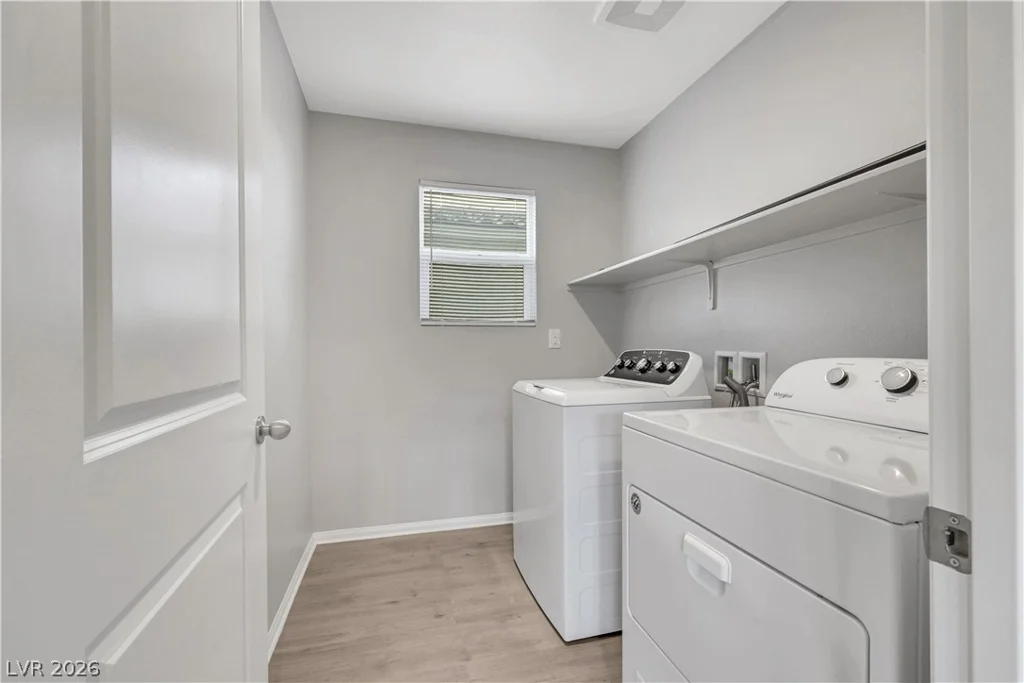 6602 Evander, North Las Vegas, NV 89086