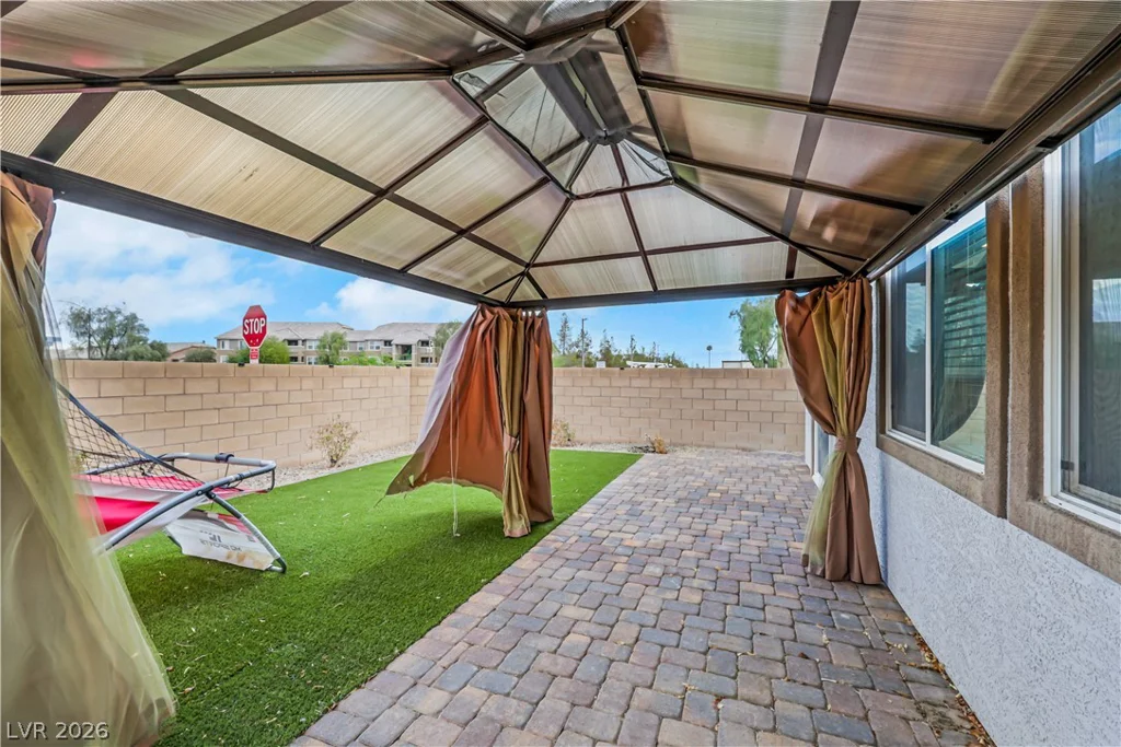 6602 Evander, North Las Vegas, NV 89086
