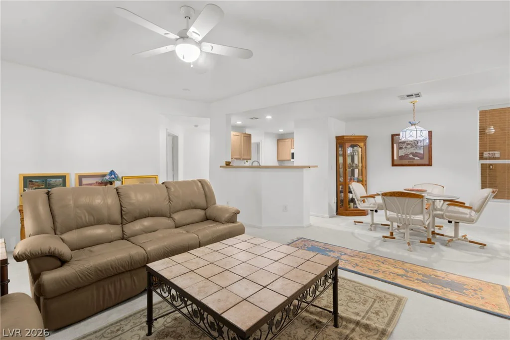 8709 Red Rio, Las Vegas, NV 89128