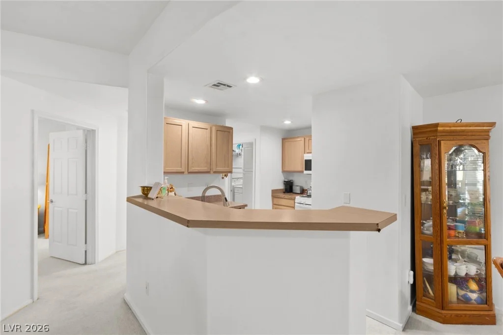 8709 Red Rio, Las Vegas, NV 89128
