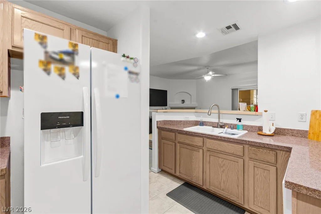 8709 Red Rio, Las Vegas, NV 89128