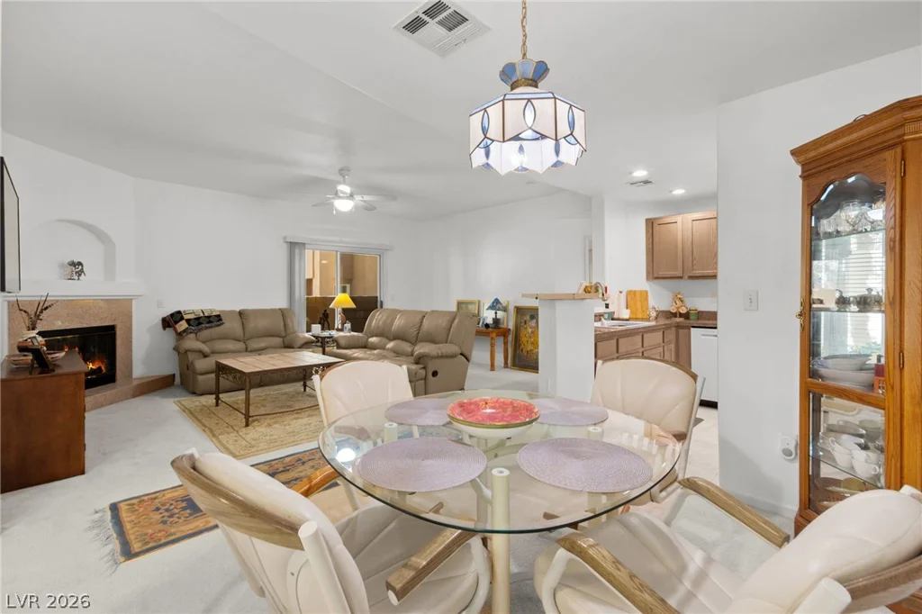 8709 Red Rio, Las Vegas, NV 89128