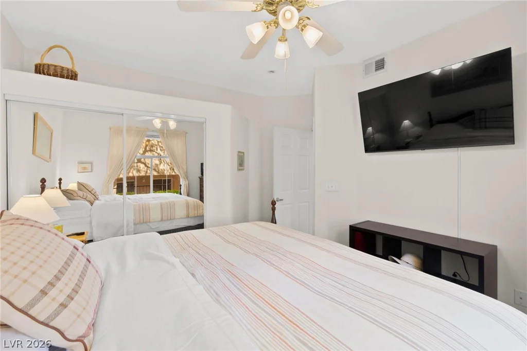 8709 Red Rio, Las Vegas, NV 89128