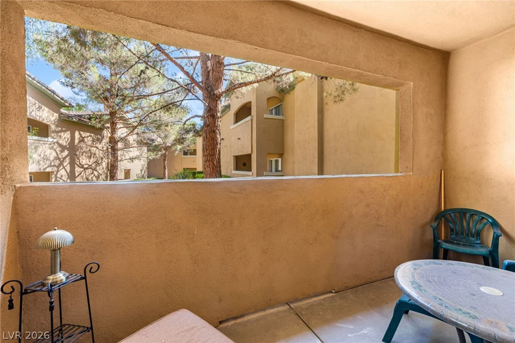8709 Red Rio, Las Vegas, NV 89128