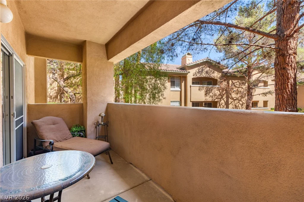 8709 Red Rio, Las Vegas, NV 89128