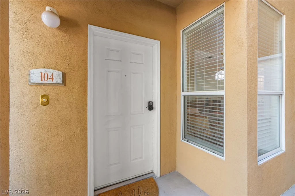 8709 Red Rio, Las Vegas, NV 89128
