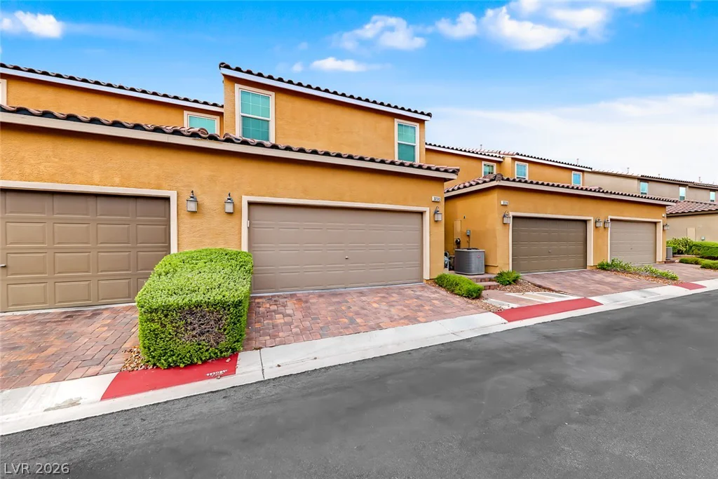 3230 McKenna Dawn, Henderson, NV 89044