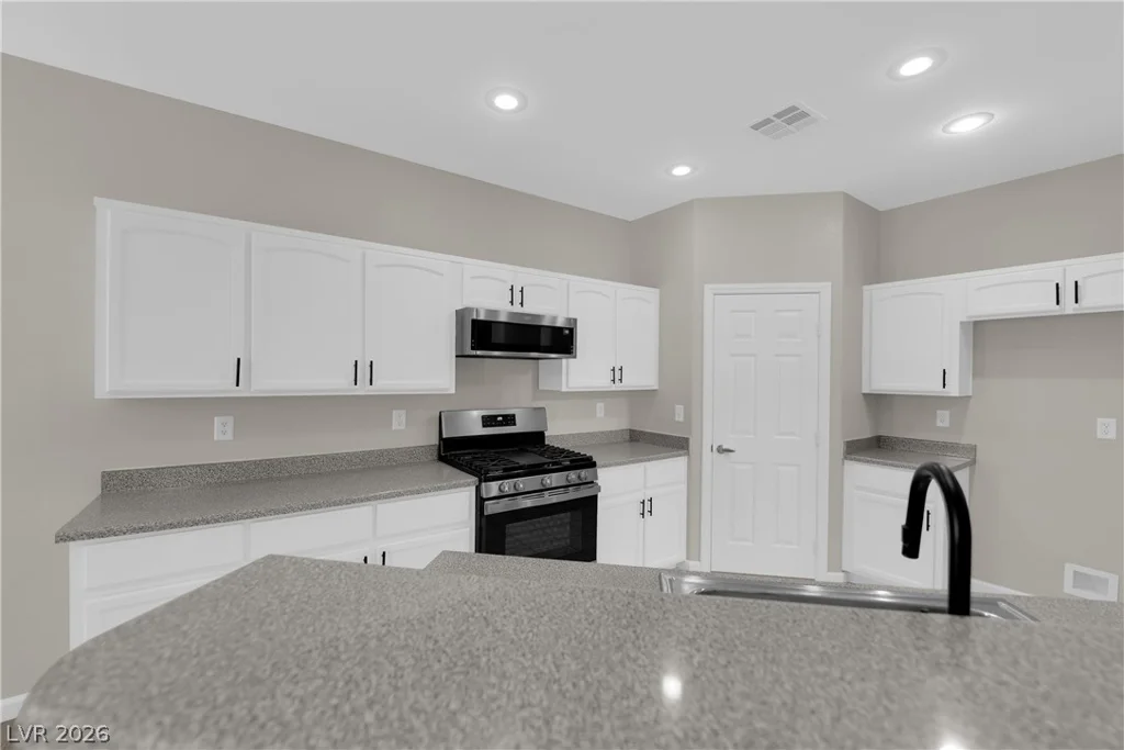 1158 Ekalaka, Henderson, NV 89052