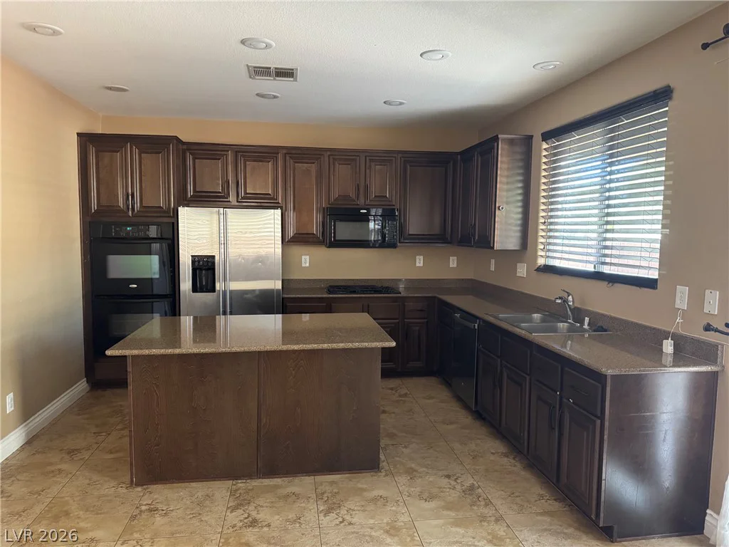 11022 Cherokee Landing, Las Vegas, NV 89179
