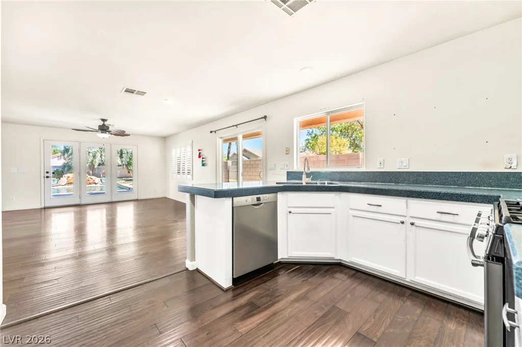 8720 Breezy Brown, Las Vegas, NV 89143