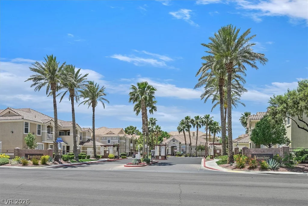 5855 VALLEY, North Las Vegas, NV 89031