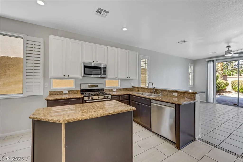 10028 Pinnacle View, Las Vegas, NV 89134
