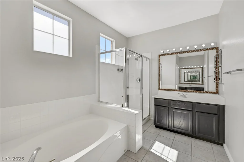 10028 Pinnacle View, Las Vegas, NV 89134