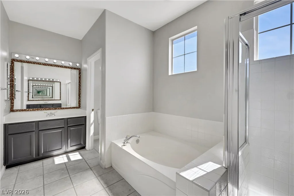 10028 Pinnacle View, Las Vegas, NV 89134