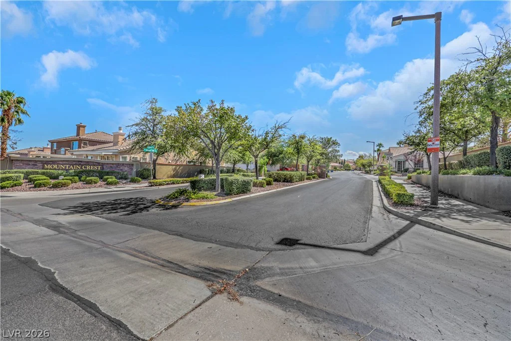 10028 Pinnacle View, Las Vegas, NV 89134