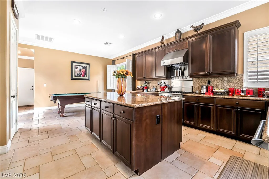 7904 Galloping Hills, Las Vegas, NV 89113