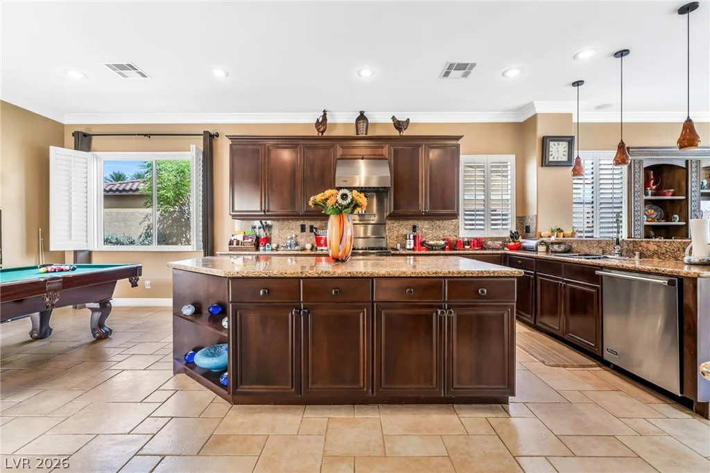 7904 Galloping Hills, Las Vegas, NV 89113