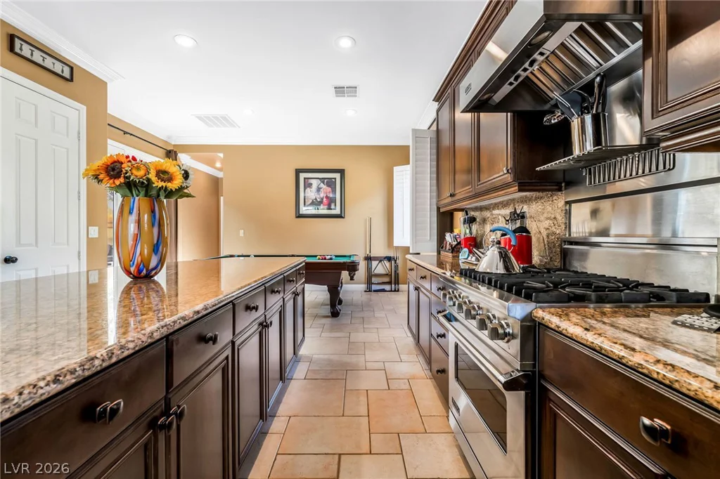 7904 Galloping Hills, Las Vegas, NV 89113