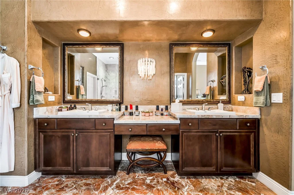 7904 Galloping Hills, Las Vegas, NV 89113
