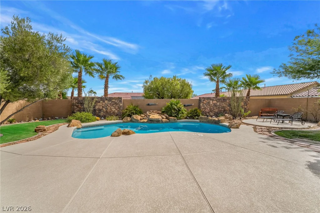 7904 Galloping Hills, Las Vegas, NV 89113
