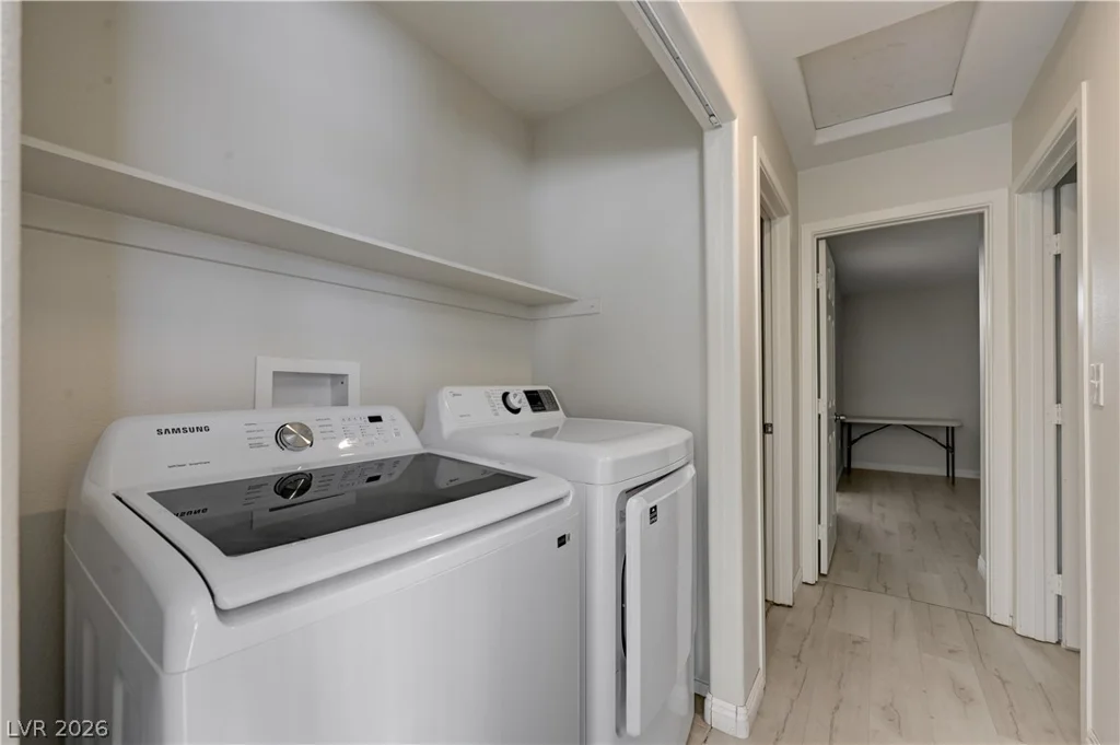 2025 Hollow Oak, North Las Vegas, NV 89031