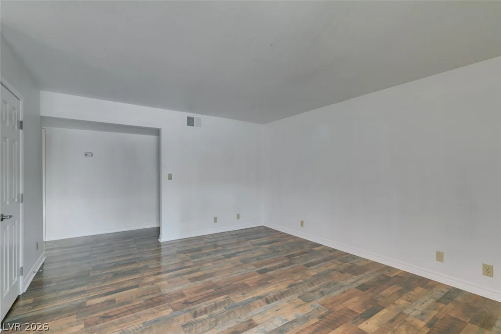 5240 Indian River, Las Vegas, NV 89103