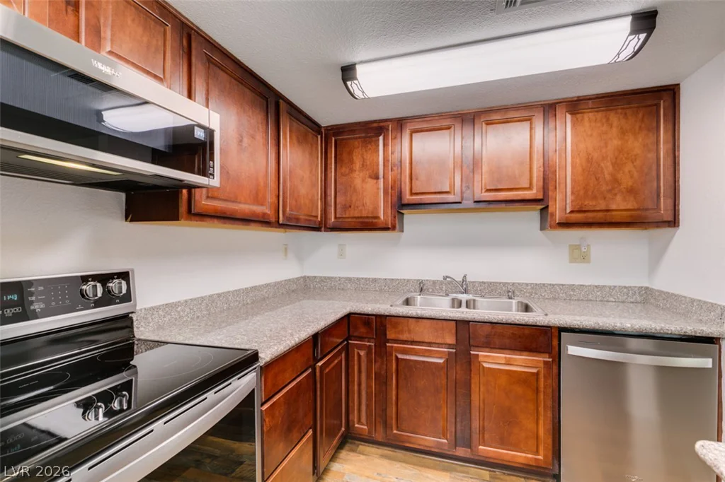 5240 Indian River, Las Vegas, NV 89103