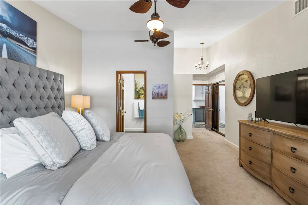 8824 Sail Bay, Las Vegas, NV 89117