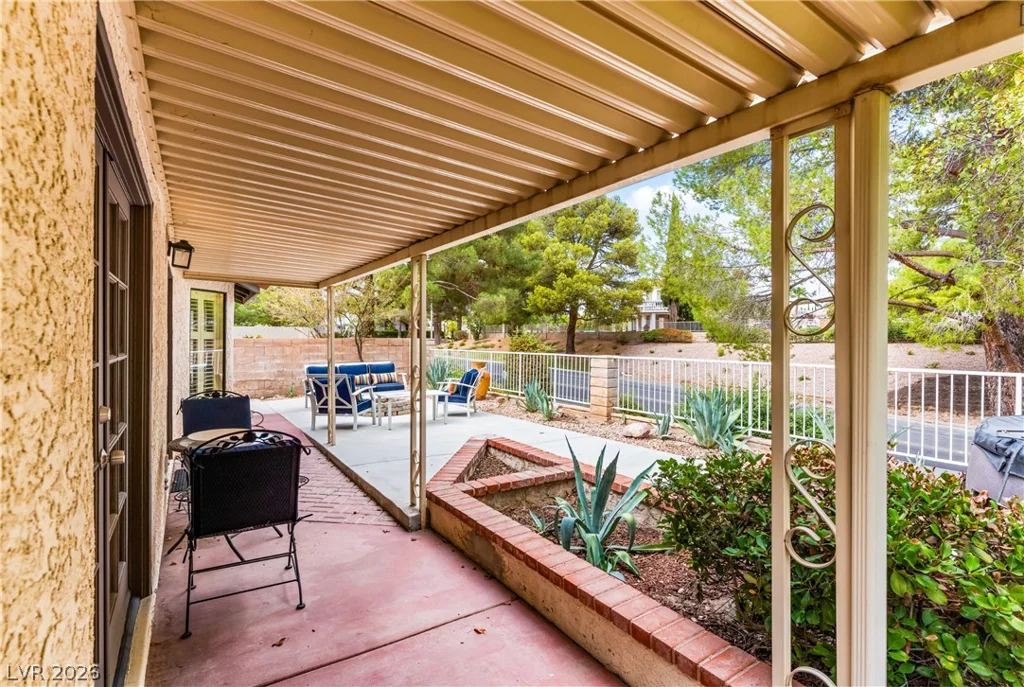 8824 Sail Bay, Las Vegas, NV 89117