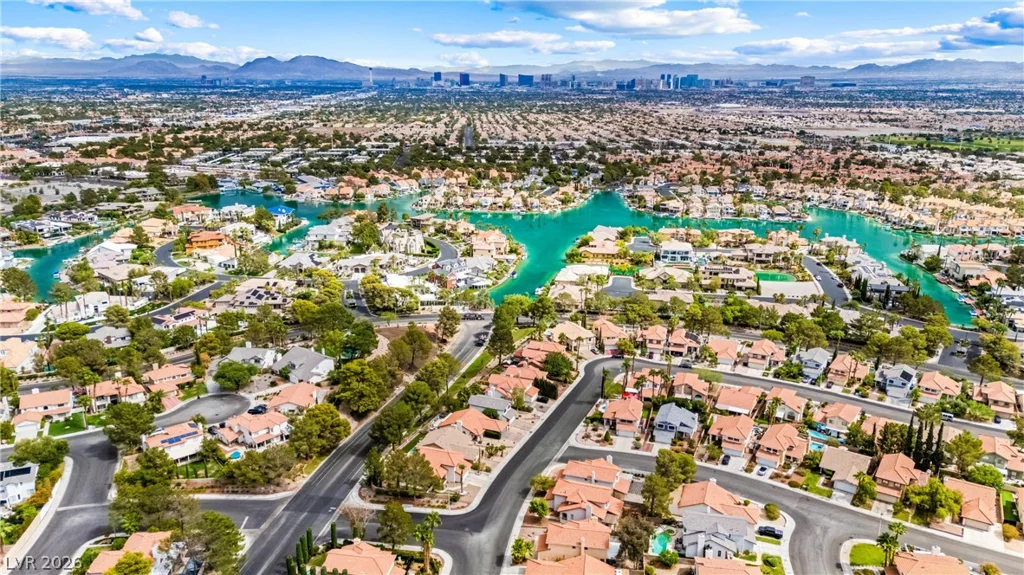 8824 Sail Bay, Las Vegas, NV 89117