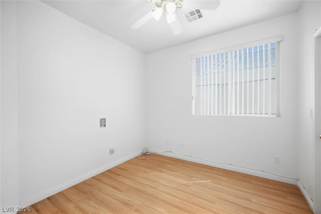8210 Shallow River, Las Vegas, NV 89117