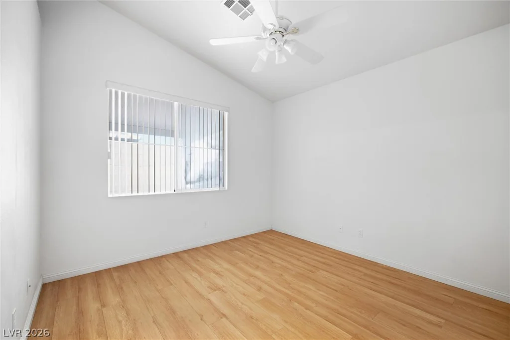 8210 Shallow River, Las Vegas, NV 89117