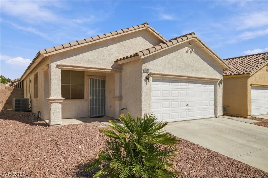 8210 Shallow River, Las Vegas, NV 89117