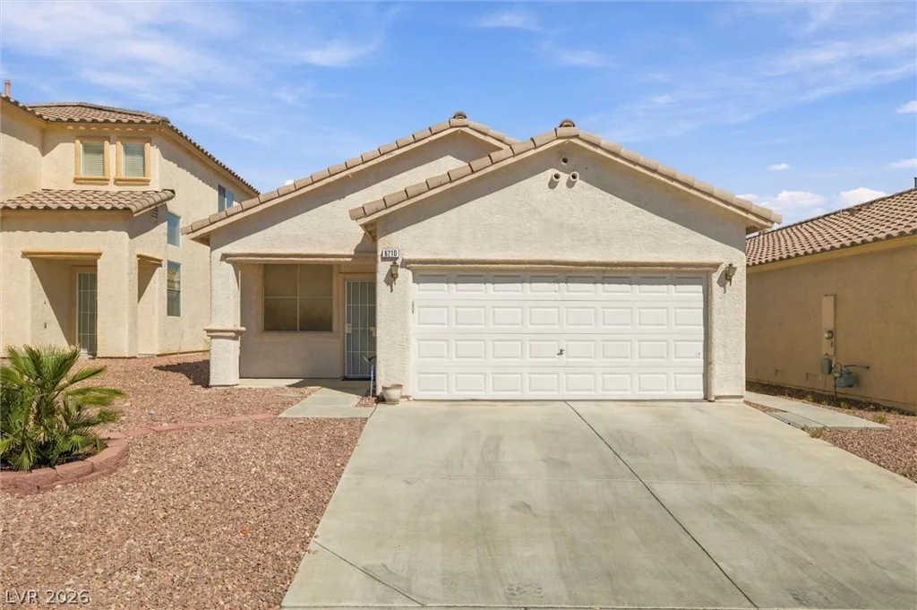 8210 Shallow River, Las Vegas, NV 89117