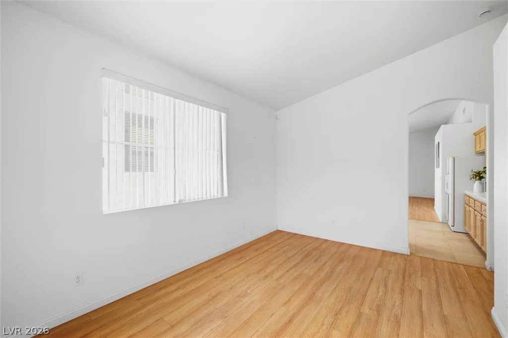 8210 Shallow River, Las Vegas, NV 89117