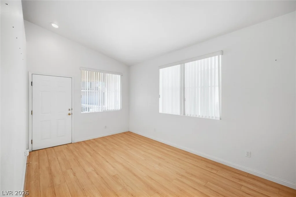 8210 Shallow River, Las Vegas, NV 89117
