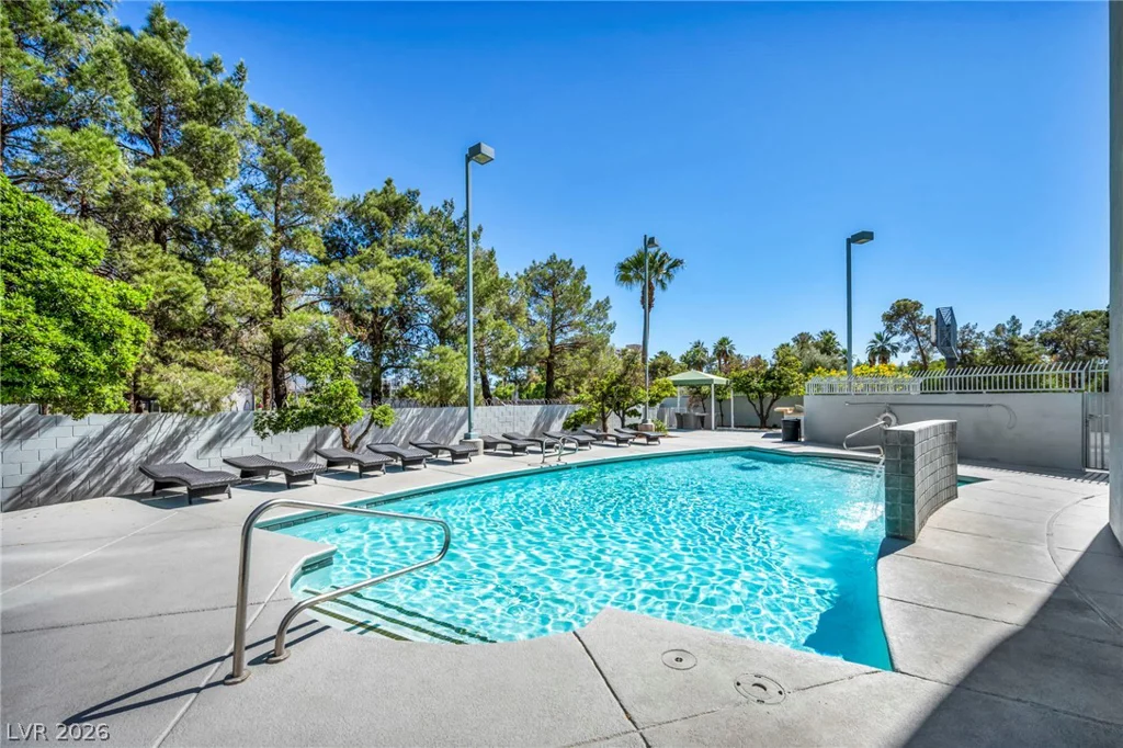 360 Desert Inn, Las Vegas, NV 89109