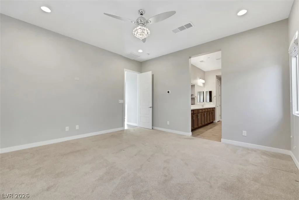 82 Nine Mile Creek, Las Vegas, NV 89138