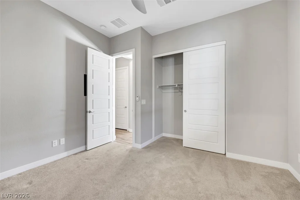 82 Nine Mile Creek, Las Vegas, NV 89138