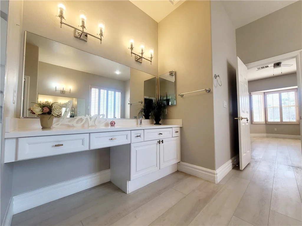 211 Arbour Garden, Las Vegas, NV 89148