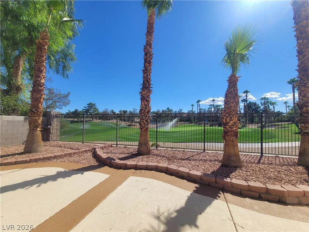211 Arbour Garden, Las Vegas, NV 89148