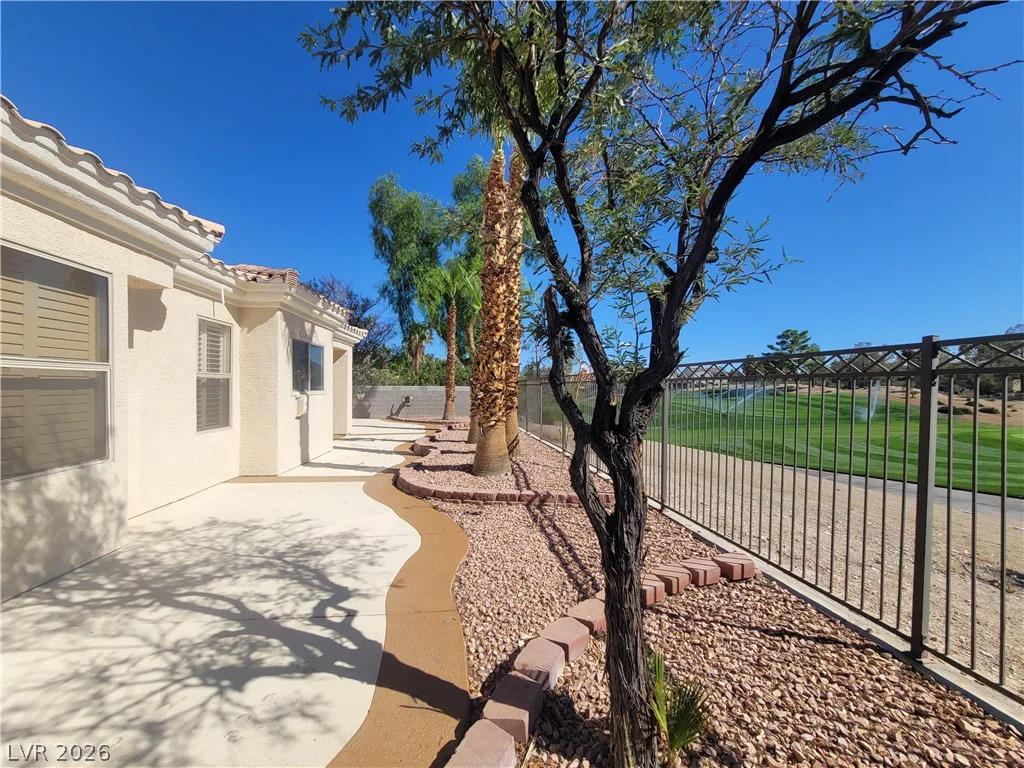 211 Arbour Garden, Las Vegas, NV 89148