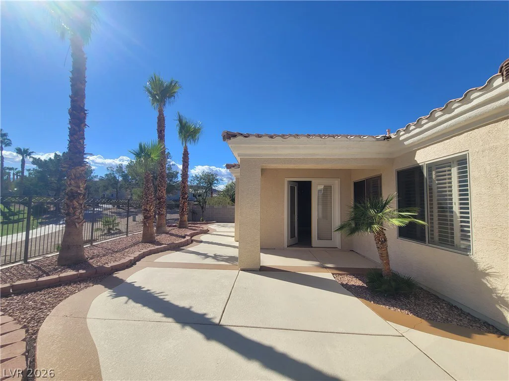 211 Arbour Garden, Las Vegas, NV 89148