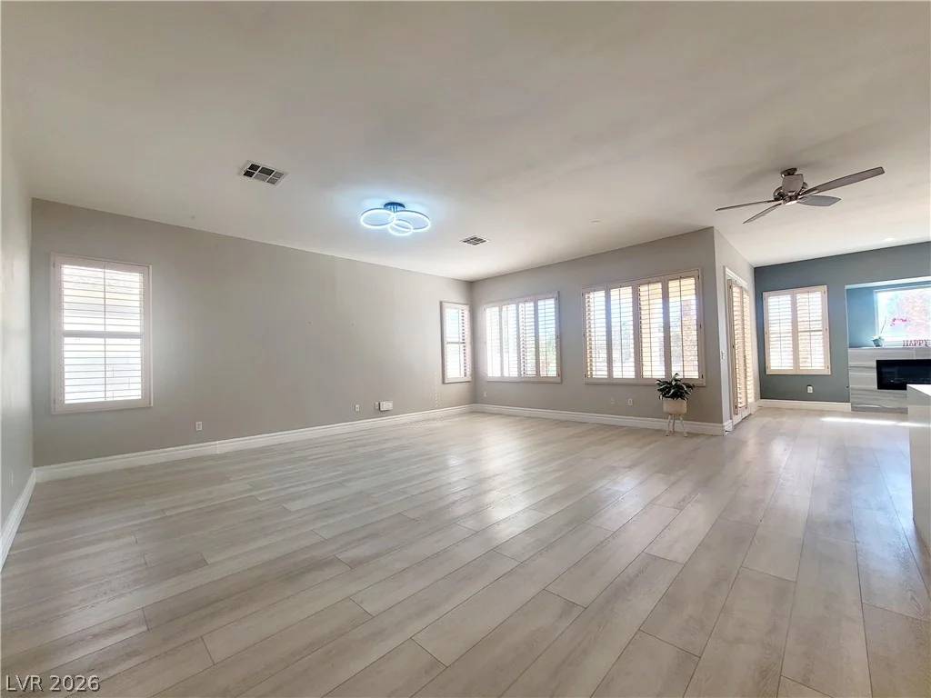 211 Arbour Garden, Las Vegas, NV 89148